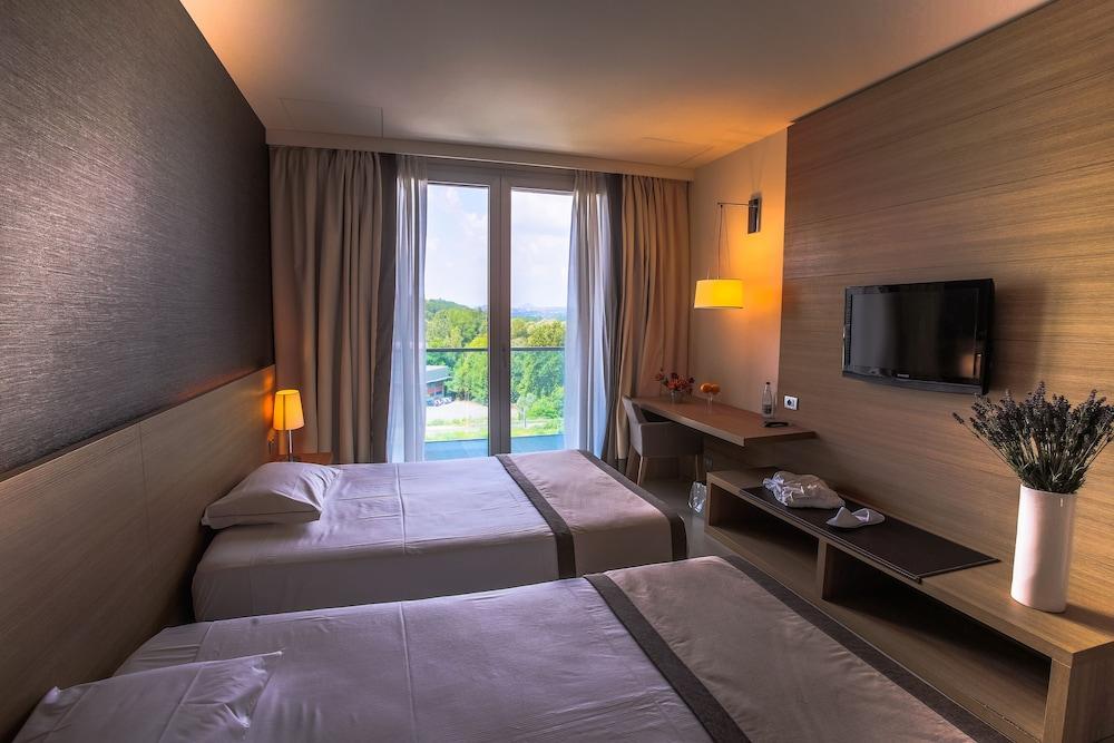 Hsm Hotel San Martino Garbagnate Monastero Exterior photo